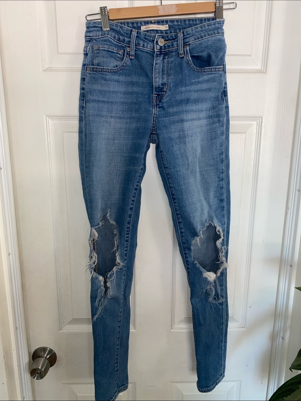 Levi's Blue Skinny Jeans with Distressed Knees